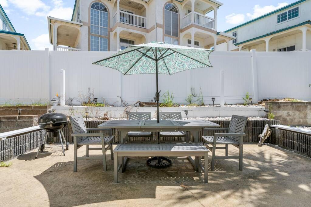New! Steps To White Sand Beaches! Pool & Grill! 2Br 2Ba Панама-Сити Экстерьер фото